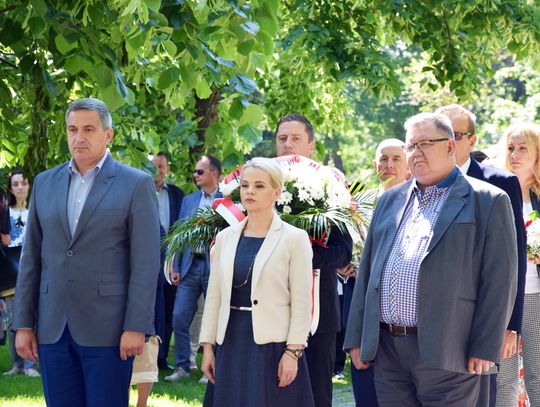 30 lat po wyborach - tylko częściowo wolnych (foto)