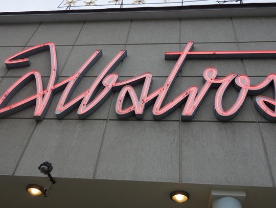 Augustów: neon Albatros zabytkiem