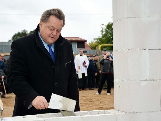 Buduje się posterunek Policji w Słobódce - wiceminister Zieliński wmurował akt erekcyjny (foto)