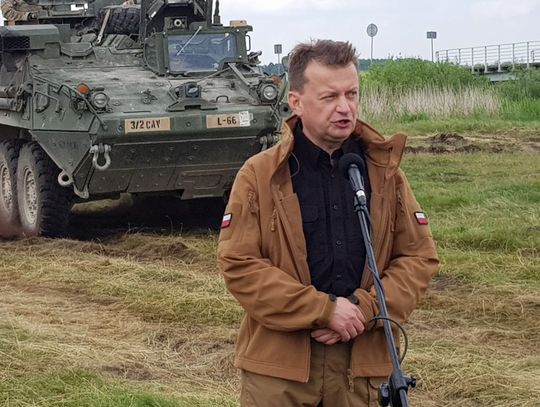 Minister Błaszczak oglądał ćwiczenia Bull-Run w pobliżu przesmyku suwalskiego (foto+wideo)