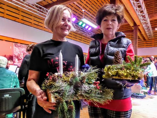 Piękne ozdoby choinkowe powstały w Nadleśnictwie Głęboki Bród (foto)