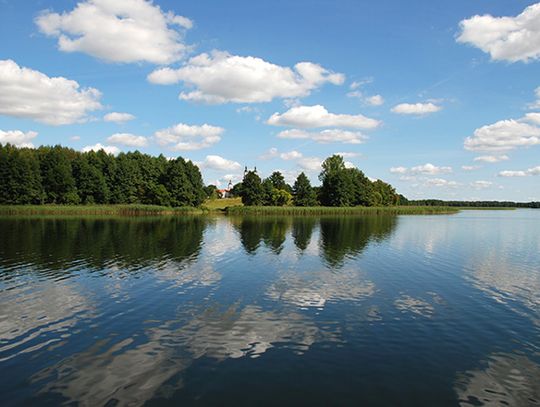 Poszukiwania płetwonurka w jeziorze Wigry