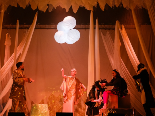 Spektakl w Teatrze Dramatycznym im. Aleksandra Węgierki – romantyczny wieczór w sercu Białegostoku