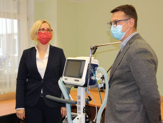 Suwałki: bank przekazał szpitalowi nowoczesny respirator