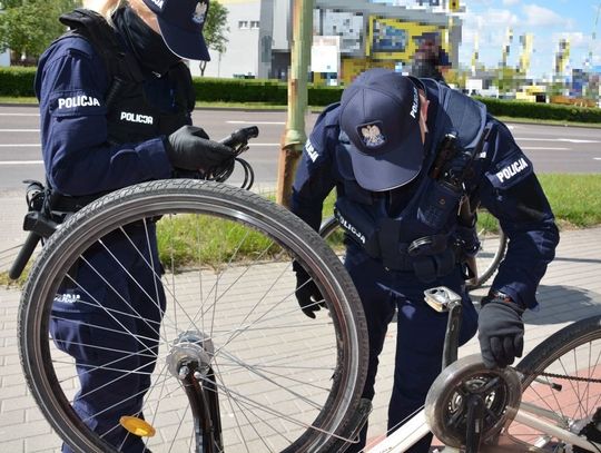 Suwałki: czas na jednoślada, policja odzyskała skradziony rower