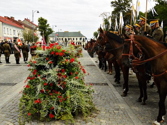 Suwałki: uczczono stulecie 3. Pułku Szwoleżerów Mazowieckich (foto)