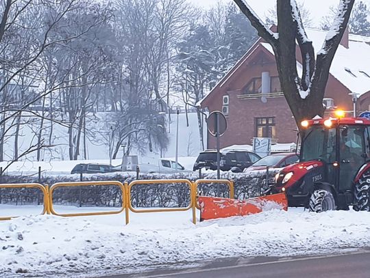 Suwałki walczą ze śniegiem, poszło 1700 ton soli i 1200 ton piasku