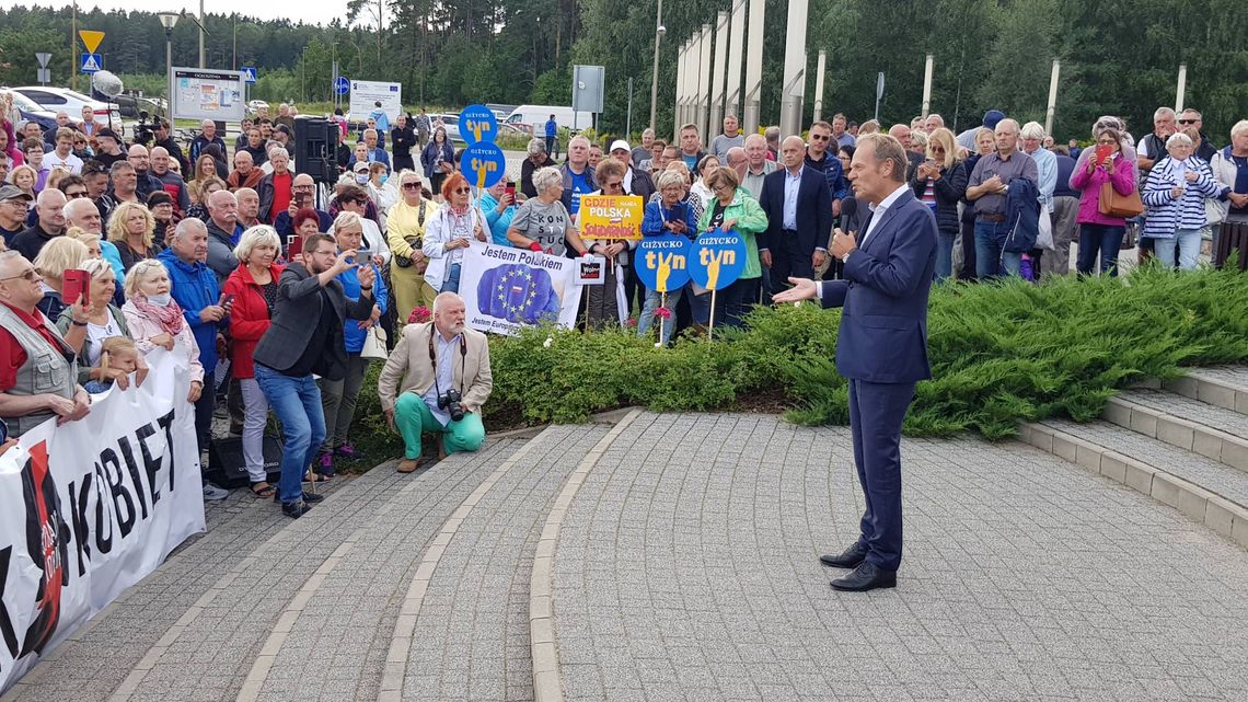 Donald Tusk dzisiaj w Gołdapi, w środę w Sejnach (zdjęcia)