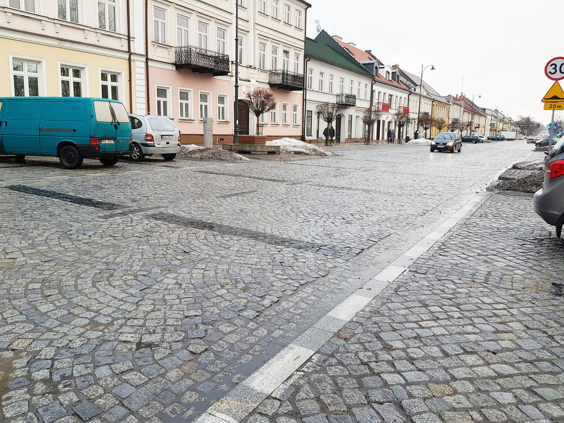 Miasto wymieni kostkę brukową na ul. Kościuszki