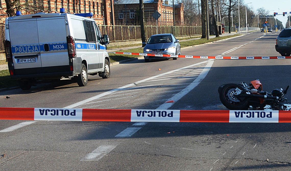 Na ul. Wojska Polskiego BMW uderzyło w motocyklistę