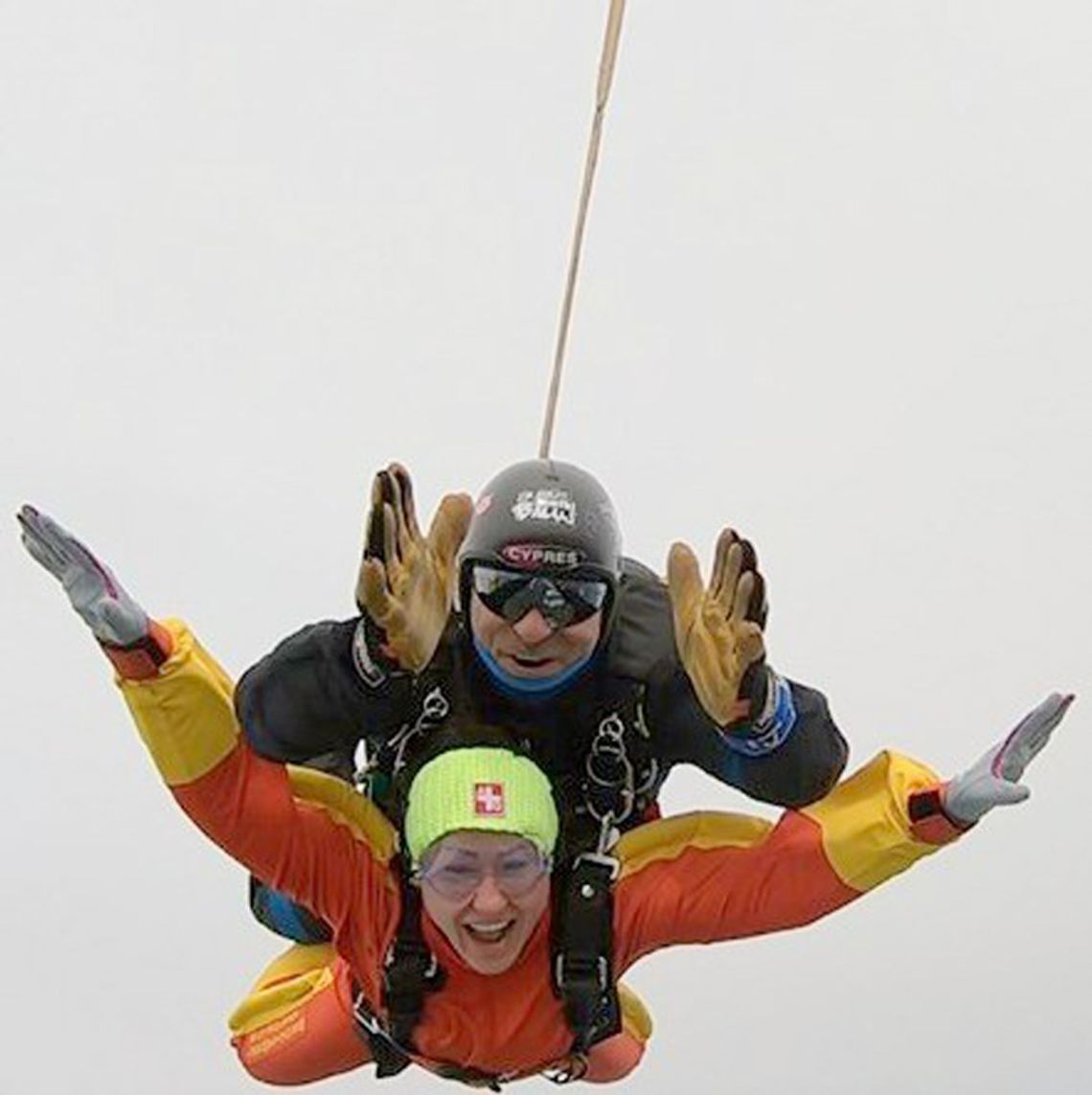 Posłanka Kamińska skoczyła ze spadochronu z 4 tys. metrów