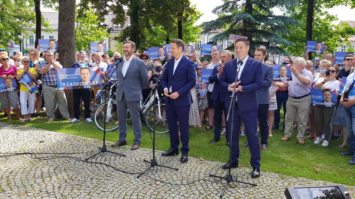 Suwałki: Rafał Trzaskowski odwiedził nasze miasto, obiecał, że 500 plus zostanie (zdjęcia)