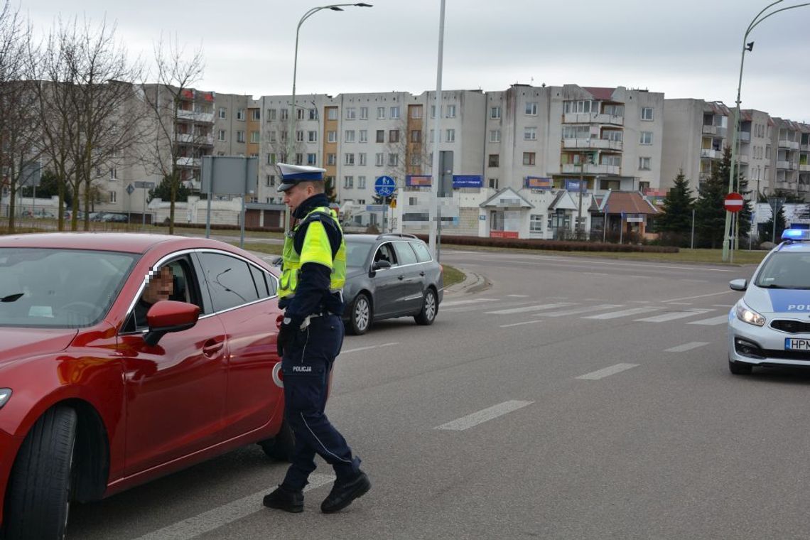 Suwałki - Raport: 433 osoby na kwarantannie. Policja kontroluje na ulicach (foto)