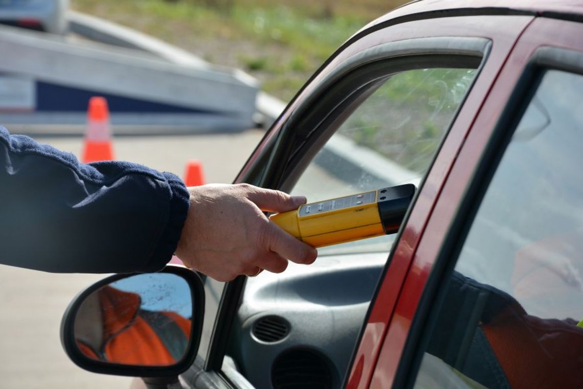 W weekend pięciu pijanych kierowców - rekordzista miał ponad 2,5 promila